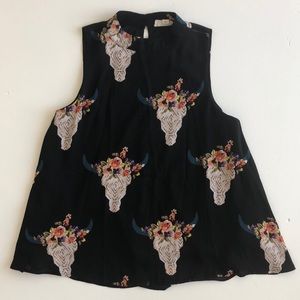 Black bull print sleeveless blouse